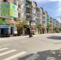 Bán toà nhà căn hộ 6t gần biển (12pn khép kín), đường Điện Biên Phủ 20m, dòng tiền 30tr/th