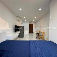 Căn Hộ Cao Cấp Studio Rộng 40M2Full Nội Thất Ngay Trung Tâm Qbt