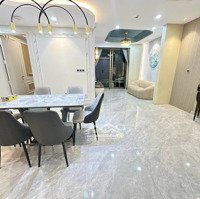 Siêu Phẩm 3 Phòng Ngủmidtown Full Nội Thất Cao Cấp 127M2 Gía Thuê 2450$ / Tháng ! Liên Hệ: 0775762693