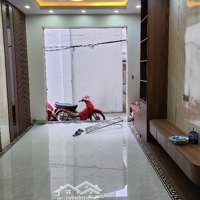 Cho Thuê Nhà 5 Tầng Mới Xây Hoa Lâm, Đức Giang 35M2/ Sàn, Giá: 10 Triệu/ Tháng Liên Hệ: 0984.373.362