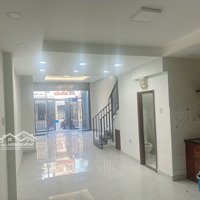 Nhà K300,Diện Tích4X25M Trệt 3 Lầu, Thích Hợp Làm Văn Phòng, Spa.