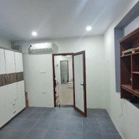 Bán Nhà Gia Quất, Sổ Đỏ Vuông Vắn Siêu Đẹp, Ô Tô Đỗ Cổng, 40M2, 4 Tỷ