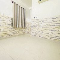 20M2- Full Nt, Wc Riêng, Ban Công, Cửa Sổ- Đối Diện Cvpm Quang Trung