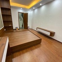 (Thông Tin Thật + Ảnh Thật) Bán Nhà Gốc Đề Minh Khai 32.6M2 X 5T Mới Đẹp Gần Đường Ô Tô.