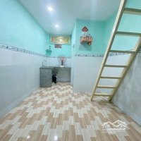 Bán Nhà Quận Tân Phú, Dtsd 22M2, 2 Tầng, Nhỉnh 1 Tỷ.