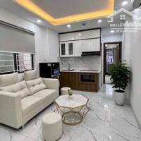 Bán Apartment Lạc Long Quân 200m2, 8 tầng 36 phòng, DT 250tr/th, giá 43.9 tỷ