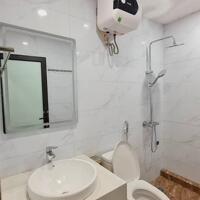 Bán Apartment Lạc Long Quân 200m2, 8 tầng 36 phòng, DT 250tr/th, giá 43.9 tỷ