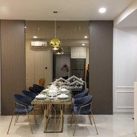 Cần Bán Gấp Căn Hộ Saigon Royal, Quận 4 Full Nội Thất 72M2 2 Phòng Ngủ 2 Vệ Sinh2Tỷ 550 Triệuiệu