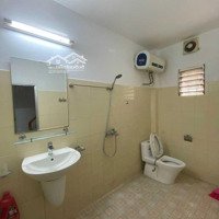 Mặt Phố Văn Chương Diện Tích: 32M2Mt3.7M 5T Giá Bán 9.5 Tỷ( Kinh Doanh Sầm Uất) Trung Tâm Đống Đa