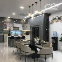 Biệt Thự Quận 7, 140M2, 5 Tầng, Hầm, Thang Máy, Có Bảo Vệ, Full Nội Thất