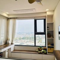 Hot Deal! Giá Cực Rẻ! Chủ Cần Bán Gấp Căn Hộ Kingdom 101 View Thoáng Mát 73M2. Liên Hệ: 0907582993