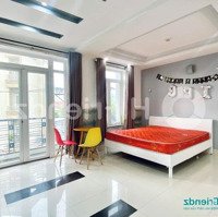 Phòng Có Ban Công Lớn 30M2 Gần Các Đại Học