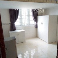 Duplex Có Cửa Sổ Đón Nắng Qua Iuh, Vlu Chỉ Vài Phút