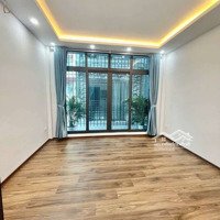 Chính Chủ Bán Nhà Kim Giang Hoàng Mai 40M2 *5 Tầng 4,2Mt ,3 Ngủ