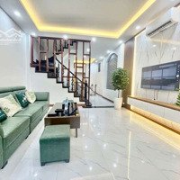 Chính Chủ Bán Nhà Kim Giang Hoàng Mai 40M2 *5 Tầng 4,2Mt ,3 Ngủ