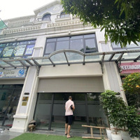 Cho Thuê Shophouse Gần Ngay Vincom Có Diện Tích 470M2