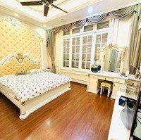 Bán Nhà 5 Tầng Phố Trần Quốc Hoàn 61M2, Phân Lô Ô Tô, Kinh Doanh, Giá Bán 15 Tỷ, Liên Hệ: 0869818555