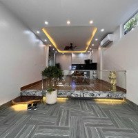 Siêu Phẩm Căn Góc 3 Thoáng 40M2 Xây Mới 5 Tầng, Đối Diện Bảo Tàng Ngọc Hà Sân Để Xe Riêng.gía 7,1Tỷ