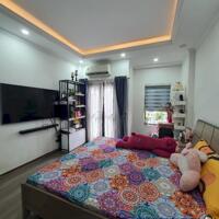 Bán Nhà Long Biên, Bồ Đề, 50m2, Đường  Lớn Ô Tô Đậu Gần Cửa, Cách Cầu Chương Dương Chỉ 500m