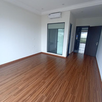 Liền Kề Ngọc Thụy 6 Tầng Thang Máy Hơn 6 Tỷ 40M2 Cách Mặt Phố 15M Lh: Loan 0333319937