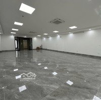 Duy Nhất Một Văn Phòng 90M2 Tại Phố Dịch Vọng Hậu - Cầu Giấy