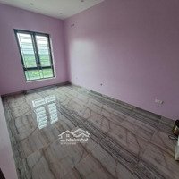 Cho Thuê Nhà 5 Tầng Mỗi Tầng 65M2/1 Tầng Giá Thuê 20 Triệu/1 Tháng