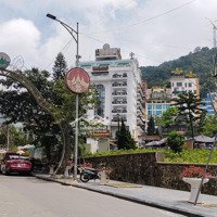 Bán Lô Đất 7.175M, Có Sẵn 2 Biệt Thự Khách Sạn 5 Tầng, View Bao Trọn Thị Trấn, Trung Tâm Check In