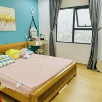 Chính Chủ Bán Căn 2 Phòng Ngủdiện Tích 70M2 Căn Hộ Tầng Trung, Full Nội Thất Giá Bán 3,2 Tỷ Có Thương Lượng