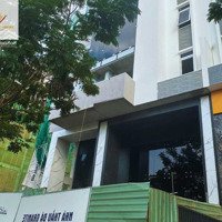 Nhà Phố Mặt Tiền View Sông Sài Gòn Mới Xây Tại Khu Saigon Mystery Villas