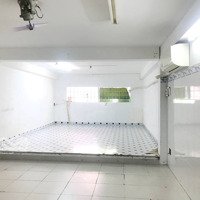 Phòng 45M2 Lầu 1, Rộng Rãi Ở Được 3-4 Người, Giờ Giấc Tự Do,Free Để Xe