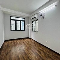 Bán Gấp Nhà Sư Vạn Hạnh Q10, 40M2, Chỉ 6.6 Tỷ Đã Giảm 600 Triệu,Hẽm Xe Hơilắc Đầu