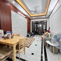 Bán Nhà Đẹp Tại Ngọc Hà!! 35M2- 5 Tầng- Nhà Mới- 3 Ngủ- Ngõ Đẹp- Ở Ngay