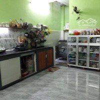 Cần Bán Nhà Khu Dân Cư Bình Hưng. Kế Uỷ Ban Xã Bình Hưng