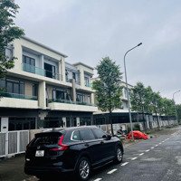 Chính Chủ Cần Bán Nhanh Nhà 3 Tầng Full Nội Thất Centa City Vsip 2 Mặt Tiền Đường 26M Giá Tốt