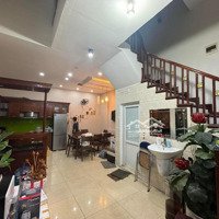 Bán Nhà Hoàng Cầu 60M2 5 Tầng Ngõ Thông Cách Phố 40M, Kinh Doanh Nhỏ Chỉ Hơn 8 Tỷ