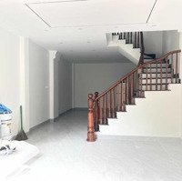 Bán Nhà Thạch Bàn Long Biên Hà Nộidiện Tích_ 40M2 * 4,5 Tầng * 4,8M * 4,75 Tỷ Có Thương Lượng