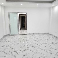 Nguyễn Ngọc Vũ 62M2, 8 Tầng, 5M Mặt Tiền, Thang Máy,Ô Tô Chánh. Giá Bán 26,5 Tỷ Giang 0979388189