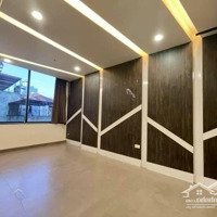 Cho Thuê Gấp Biệt Thự Giảng Võ,Diện Tích80M2 X 5 Tầng,Mặt Tiền5M, Ô Tô Vào Nhà, Đủ Đồ. Giá 20 Triệu/Th