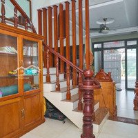 Bán Nhà Đẹp Mặt Tiền Đường Hồ Quý Ly, Cách Biển 300M, 68M2, 1 Trệt 2 Lầu, Giá Chỉ 8.8 Tỉ Tl