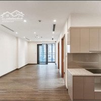 Chính Chủ Gửi Bán Căn Hộ Góc 2 Phòng Ngủ74M2 Tầng Cao, View Đẹp, Giá Tốt - Vinhomes Sky Park!!!