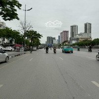 Bán Nhà Mặt Phố Phạm Văn Đồng - Cầu Giấy - 120M 10 Tầng Thang Máy Vỉa Hè Dòng Tiền Sẵn