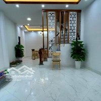 Cho Thuê Nhà Riêng Khu Vực Phố Văn Cao. 35M2 X 5T, Ô Tô Đỗ Cửa. Nhà Mới, Sàn Gỗ. 13 Triệu/Th 0963869981