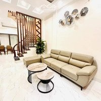 Bán Nhà Lô Góc Minh Khai 2 Thoáng, Ngõ Nông, Sát Phố , Nhà Mới Ở Ngay 50M2*5T Giá Bán 6.8 Tỷ Hoàng Mai