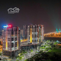 Bán Căn Góc 3 Phòng Ngủ168M2 View Hồ Tây, Lotte, Full Đồ, Tầng Cao, Bc Đông Nam Mát Mẻ. Giá 54 Triệu/M2 Sổ Đỏ