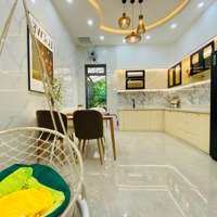 Căn Nhà Đẹp Có Khoảng Sân Vườn 6M Phía Sau Nhà 30M2