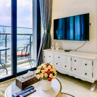 Cho Thuê Vinhomes Golden River Căn 2 Phòng Ngủ- View Sông - Diện Tích Rộng - Giá Bán 24 Triệu/ Tháng