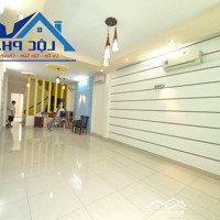 Bán Nhà 4 Lầu Khu Dân Cư D2D Phường Thống Nhất Biên Hòa 302M2 Giá Chỉ 15,9 Tỷ Liên Hệ: 0933725660