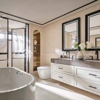 Hiếm: Căn Góc View Phố Hàng Bài Siêu Vip 160M2 3 Phòng Ngủgiá Chỉ Nhỉnh 100 Tỷ The Grand Hà Nội