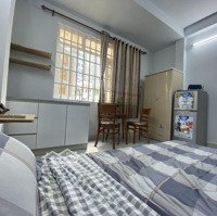 Chính Chủ Cho Thuê Studio 27M2 _ Ngay Landmark Thuận Tiện Đến Trường Đại Học Đến Q1,2 Chỉ 3Phút