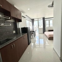 Cho Thuê Căn Hộ Quận 10, 40M2, Gần Vòng Quay Dân Chủ, Gần Đại Học Kinh Tế